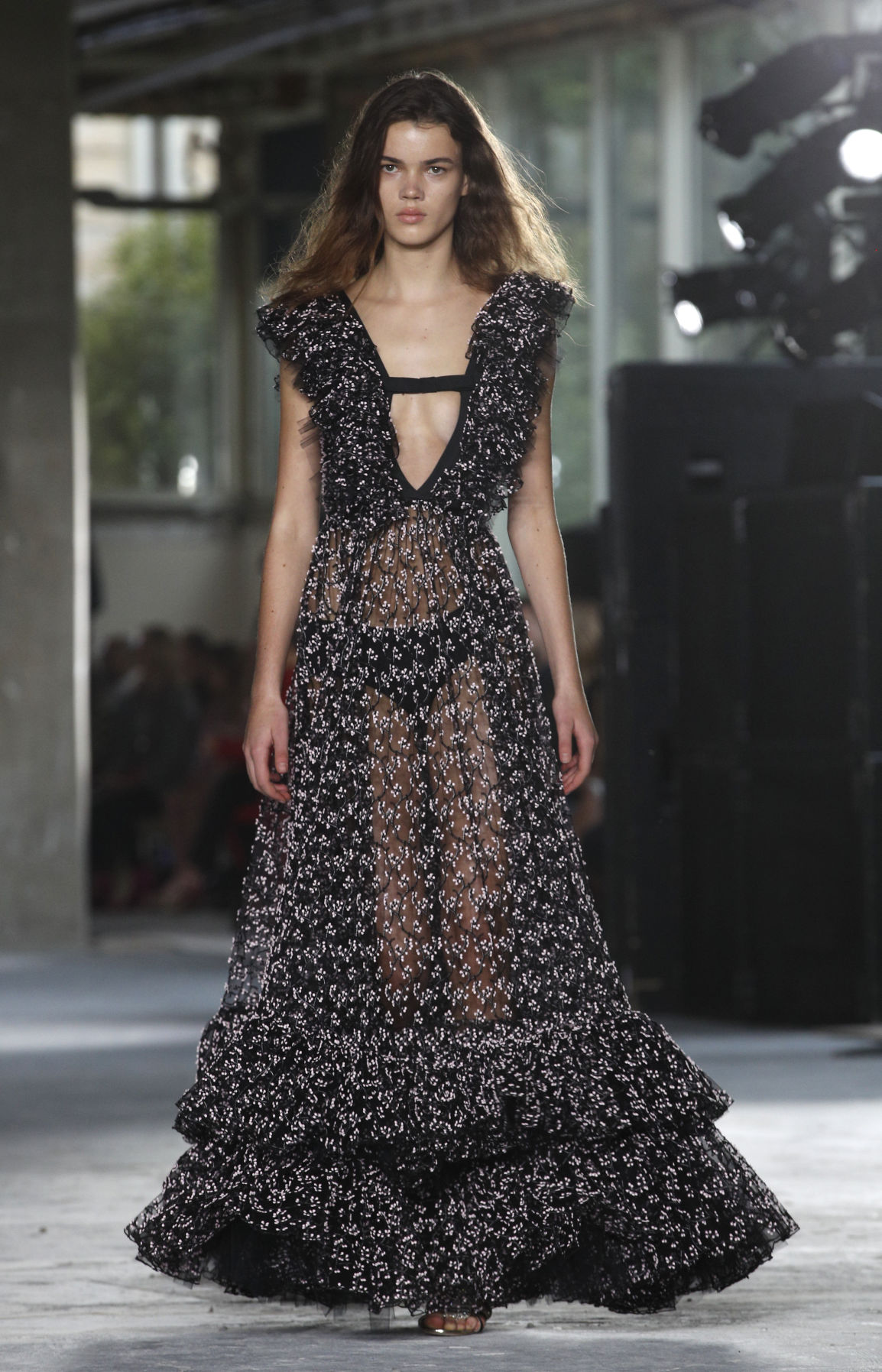 Paris Fashion Valli